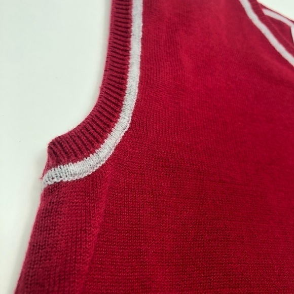 Baby GAP Deep Red Grey Trimmed V-neck Boy's Knit Toddler Sweater Vest SIZE 4T - Picture 7 of 11